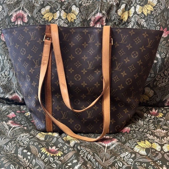 Louis Vuitton Shopping Sac Monogram Tote - Picture 1 of 13